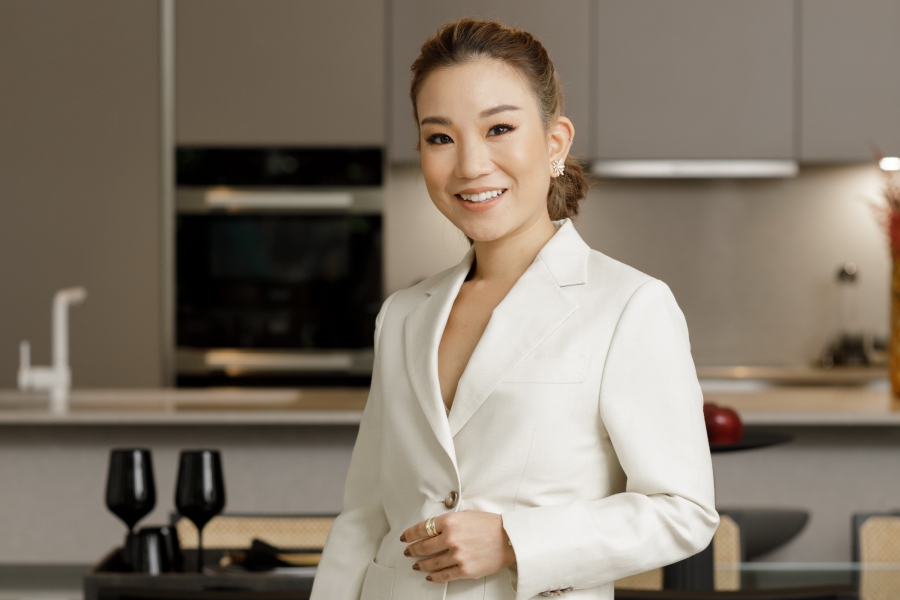 “คุณภา- โสภาพรรณ” นักธุรกิจสาวคนสวยแห่งจัสมิน จิวเวลรี่ กรุ๊ป จับจองเป็นเจ้าของห้องในโครงการ Dusit Residences เป็นคนแรกๆ “คุณภา- โสภาพรรณ” นักธุรกิจสาวคนสวยแห่งจัสมิน จิวเวลรี่ กรุ๊ป บจองเป็นเจ้าของห้องในโครงการ Dusit Residences เป็นคนแรกๆ