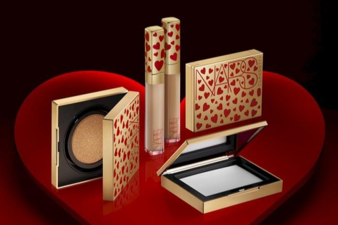 ฉ่ำๆ รับวาเลนไทน์ จนตกหลุมรัก NARS THE LOVE AFFAIR COLLECTION WITH LOVE, FROM NARS (LIMITED Edition) ฉ่ำๆ รับวาเลนไทน์ NARS THE LOVE AFFAIR COLLECTION WITH LOVE, FROM NARS (LIMITED Edition)