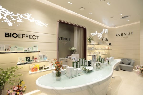 ชวนแวะชม Avenue Beauty ศูนย์รวม Niche Skincare เกรดพรีเมี่ยม ที่รวบรวมผลิตภัณฑ์ความงามระดับโลก ตั้งแต่ศรีษะจรดปลายเท้า มารวมไว้ในที่นี่ ชวนแวะชม Avenue Beauty ศูนย์รวม Niche Skincare เกรดพรีเมี่ยม ที่รวบรวมผลิตภัณฑ์ความงามระดับโลก ตั้งแต่ศรีษะจรดปลายเท้า มารวมไว้ในที่นี่