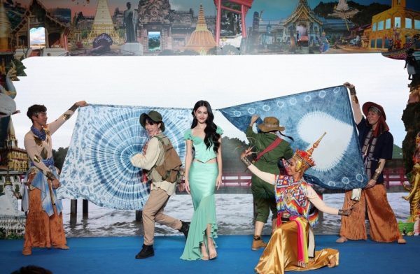 SOOKSIAM เปิดงานท่องเที่ยวยิ่งใหญ่แห่งปี “อัศจรรย์สุขสยาม ท่องเที่ยวชุมชน 5 ภาค” เรียนรู้วิถีไทย ใส่ใจมรดกวัฒนธรรม สุขทั่วสยามอย่างยั่งยืน SOOKSIAM เปิดงานท่องเที่ยวยิ่งใหญ่แห่งปี “อัศจรรย์สุขสยาม ท่องเที่ยวชุมชน 5 ภาค” เรียนรู้วิถีไทย ใส่ใจมรดกวัฒนธรรม สุขทั่วสยามอย่างยั่งยืน