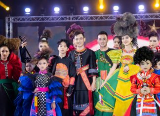 สีสันแห่งวัฒนธรรมดั้งเดิมของเวียดนาม ดีไซเนอร์ Dac Ngoc เปิดตัวในงาน BKIF 2022 อย่างน่าประทับใจ