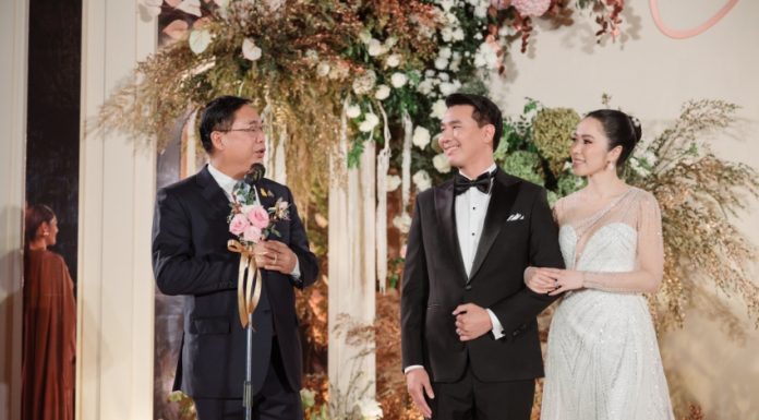 “อนุชา รมต.สำนักนายกรัฐมนตรี” ให้เกียรติมาเป็นประธานงานมงคลสมรส “วิรินทร์ญา ♡ ดร.ธีรพล”