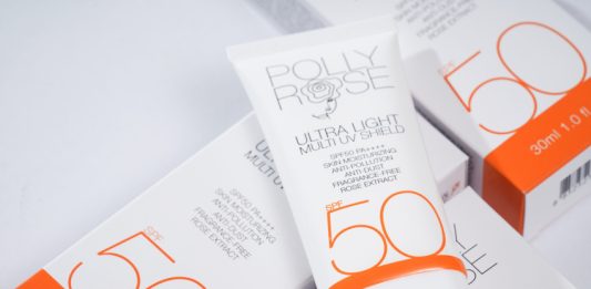 ไอเท็มเด็ดต้องมีติดการะเป๋า POLLY ROSE ULTRA LIGHT MULTI UV SHIELD SPF 50 PA++++ “กันแดดพร้อมบำรุงผิว” ผสานนวัตกรรม Mimiskin™ Technology