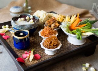 เติมมนต์เสน่ห์ความเป็นไทย กับ ชุดข้าวแช่ชาววัง จาก ร้านอาหารไทยอัญญา