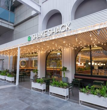 เปิดแล้ว Shake Shack ร้านดังจาก NY พร้อมเสิร์ฟเบอร์เกอร์ให้คุณแล้ว @ Central World