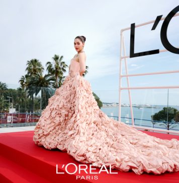 ลอรีอัล ปารีส อัพลุคส์ “แม่ชม” สวยสะกดตา หวนคืนพรมแดงอย่างยิ่งใหญ่ในรอบ 3 ปี ในเทศกาลภาพยนตร์เมืองคานส์ปีที่ 26 ณ เมืองคานส์ ประเทศฝรั่งเศส