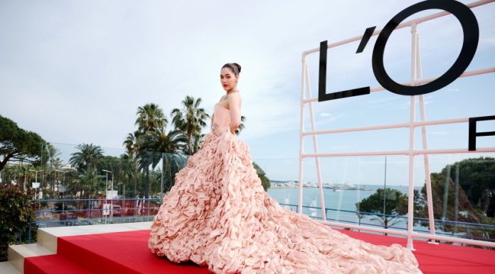 ลอรีอัล ปารีส อัพลุคส์ “แม่ชม” สวยสะกดตา หวนคืนพรมแดงอย่างยิ่งใหญ่ในรอบ 3 ปี ในเทศกาลภาพยนตร์เมืองคานส์ปีที่ 26 ณ เมืองคานส์ ประเทศฝรั่งเศส