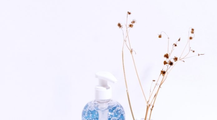 Purity Micellar Gel – คลีนเมคอัพง่ายแบบ ‘ไม่ง้อสำลี’ ด้วย “คอริน เดอ ฟาร์ม ไมเซลลาร์ เจล รีเฟรชชิ่ง”