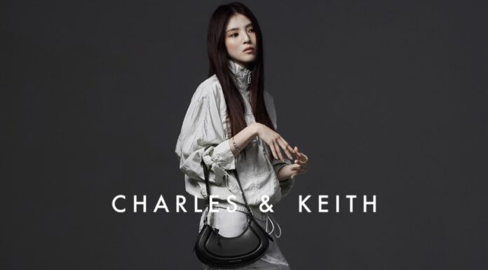 CHARLES & KEITH คอลเลคชั่นฤดูใบไม้ร่วง 2023 โดย ฮัน โซฮี ที่ได้นำเสนอกระเป๋า ‘Petra’ ได้อย่างโดดเด่น