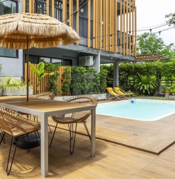 เปลี่ยนบรรยากาศในวันหยุดสุดสัปดาห์ พักผ่อนกับพูลวิลล่า Airbnb สุดคูลใจกลางกรุงเทพฯ