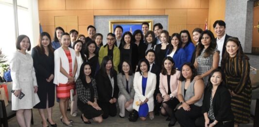 ชมรมนักประชาสัมพันธ์ และสื่อสารการตลาด โรงแรมแห่งประเทศไทย แสดงความยินดีต่อคุณฐาปนีย์ เกียรติไพบูลย์ ผู้ว่าฯ ททท.คนใหม่