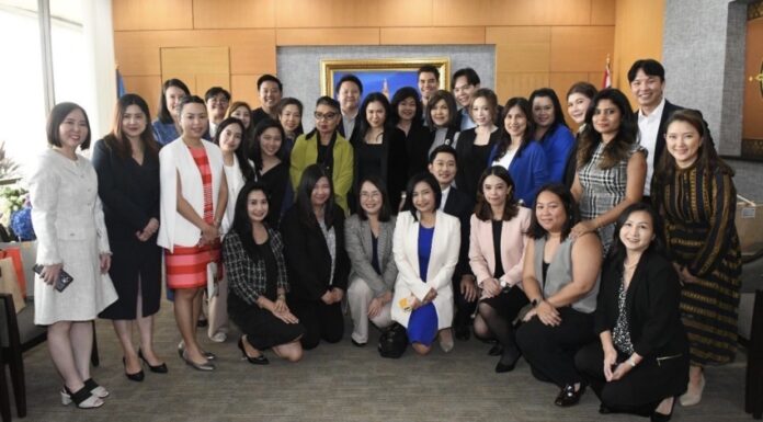 ชมรมนักประชาสัมพันธ์ และสื่อสารการตลาด โรงแรมแห่งประเทศไทย แสดงความยินดีต่อคุณฐาปนีย์ เกียรติไพบูลย์ ผู้ว่าฯ ททท.คนใหม่