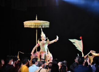 เปิดการแสดงโขน เรื่องรามเกียรติ์ ตอน “กุมภกรรณทดน้ำ”