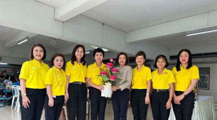 สมาคมศิษย์เซนต์ฟรังซีสซาเวียร์ ในพระบรมราชินูปถัมภ์โดย ดร.ศศมณฑ์ สงวนสิน นายกสมาคมศิษย์ฯ เสริมพลังใจให้เด็กๆ ในกิจกรรม ร่วมปันรักสุขใจ มอบพลังใจให้น้อง