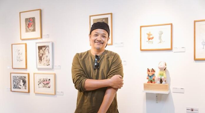 Central The Original Store: THE MOONLIGHT EXHIBITION BY CHANATHIP CHUENBUMROONG