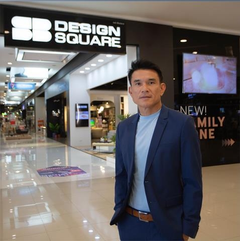 นายพิเดช ชวาลดิฐ กรรมการบริหาร กลุ่มบริษัท เอสบี เฟอร์นิเจอร์