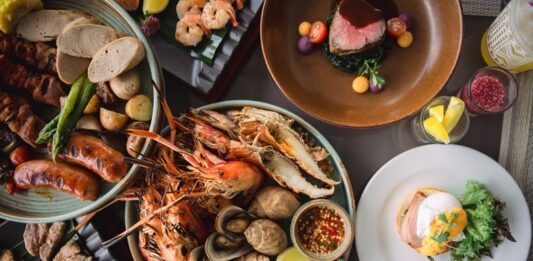 สัมผัสบรรยากาศสไตล์ชาวเกาะพอลินีเชียกับ “Tiki Brunch” มื้อสายวันอาทิตย์ ที่ห้องอาหารเทรเดอร์ วิคส์ อนันตรา ริเวอร์ไซด์ กรุงเทพฯ รีสอร์ท