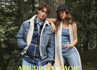 Let’s enjoy and go big holiday with AMERICAN EAGLE!