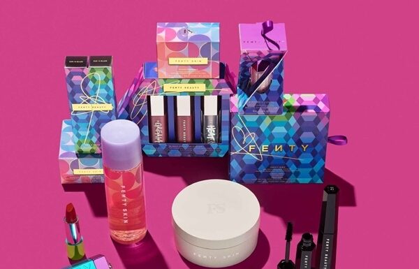 เปิดอาณาจักร HOLLA’FAME FENTY BEAUTY พาคุณสัมผัสถึงที่สุดของไอเท็มระดับตำนานตลอดทั้งฤดูกาล