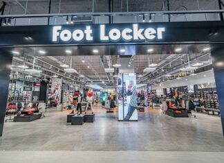 Foot Locker เปิดสาขาที่สองในประเทศไทยที่ EMSPHERE แลนด์มาร์คแห่งใหม่ ใจกลางสุขุมวิท ตอกย้ำการเป็นเดสติเนชั่นสำหรับสายสตรีทแฟชั่นและบาสเกตบอล