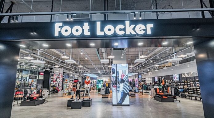 Foot Locker เปิดสาขาที่สองในประเทศไทยที่ EMSPHERE แลนด์มาร์คแห่งใหม่ ใจกลางสุขุมวิท ตอกย้ำการเป็นเดสติเนชั่นสำหรับสายสตรีทแฟชั่นและบาสเกตบอล