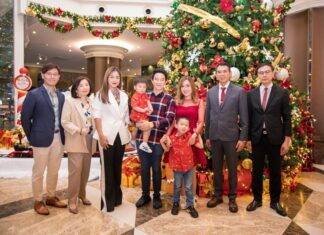 โรงแรมเดอะ เบอร์เคลีย์ ประตูน้ำ ร่วมเฉลิมฉลองในพิธีเปิดไฟต้นคริสต์มาส ประจำปี 2566