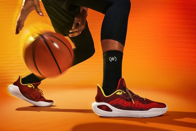 CURRY11_BRUCELEE_02