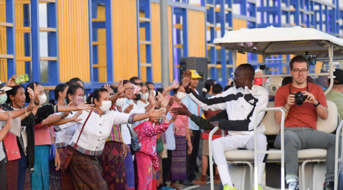 ตัวท็อปของโลก! บุรีรัมย์จัดพิธีต้อนรับนักวิ่งอีลีท อบอุ่น-ยิ่งใหญ่ ก่อนเปิดฉากโกลด์ มาราธอนแรก 27 ม.ค.นี้