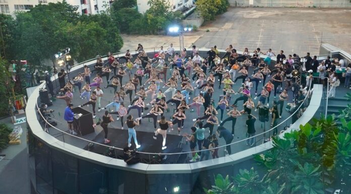 เดอะ ปาร์ค ไลฟ์ มอบความสนุกแบบเฮลตี้ จับมือ CURVEBKK จัดกิจกรรมสุดแอคทีฟ CURVE LIFE—BALANCE : BLA • BARRE • BAR ตอกย้ำแนวคิดใช้ชีวิตให้บาลานซ์ทั้งกาย-ใจ