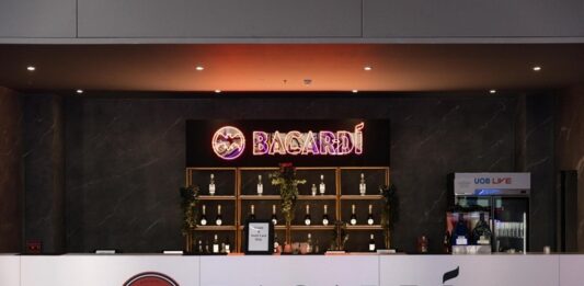 Bacardi Thailand ร่วมทัพพันธมิตรผู้ก่อตั้ง UOB LIVE ศูนย์รวมความบันเทิงล้ำสมัยแห่งใหม่ ยกระดับประสบการณ์ครบวงจร
