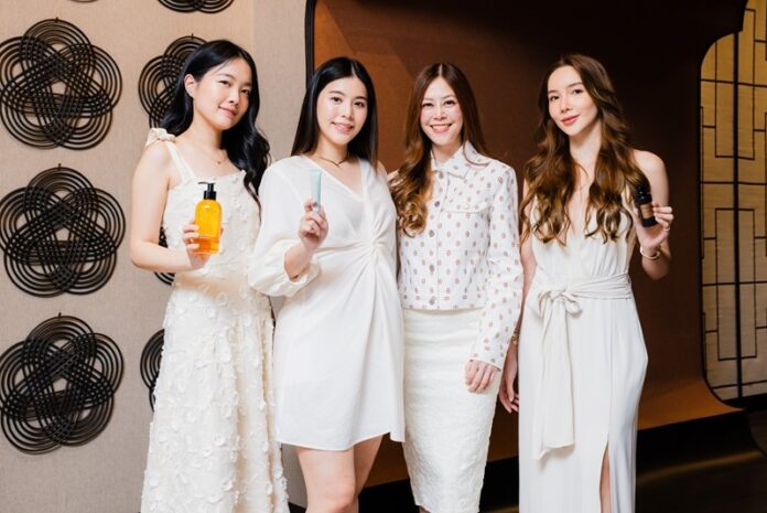 ‘ธัญ’ (THANN) ร่วมกับแพทย์ผู้เชี่ยวชาญด้านผิวหนังและความงาม แนะวิธีเติมความสดชื่นให้กับร่างกายภายใต้ภาวะอากาศร้อนจัด