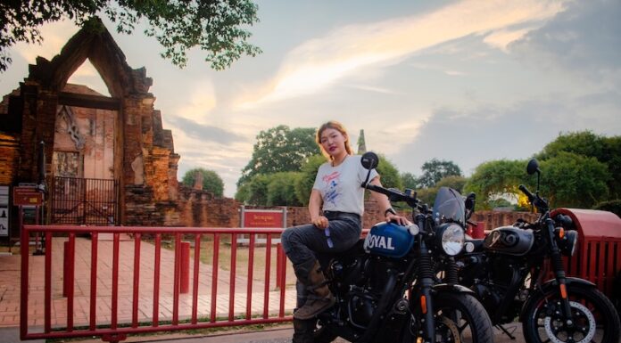 ปีใหม่นี้…ออกไปใช้ชีวิตให้เต็มที่กับการเดินทางสุดเท่บนมอเตอร์ไซค์ Royal Enfield