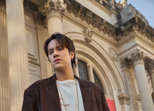 นนน-กรภัทร์ เดินทางมานิวยอร์กอีกครั้ง เพื่อร่วมชมโชว์ Coach Fall 2025 ในฐานะแขกคนสำคัญ