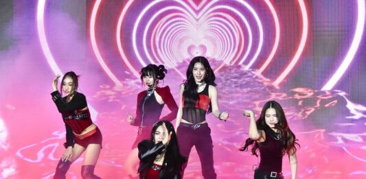 แอร์เอเชีย เปิดตัว T-POP น้องใหม่ “Véra (เว-ร่า) 5 สาวนางฟ้า อยากรู้ว่า “เวลา” สำคัญเพียงใด
