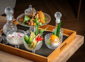 ร้านอาหารคำหอม ภูมิใจนำเสนอ ‘ข้าวแช่’ เมนูคลายร้อนแบบไทยโบราณ
