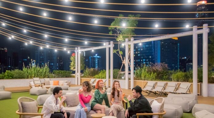 ม็อกซี่ แบงคอก ราชประสงค์ ชวนสายมันส์มาปะทะความสนุกตลอดเมษานี้ ฉลองสงกรานต์ บรันช์ อีสเตอร์ และ ม็อกซี่แบ็คยาร์ดบาร์บีคิว