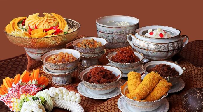 “ข้าวแช่คลายร้อน” ที่ดิเอมเมอรัลด์ ค็อฟฟี่ช็อพ