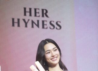 “หลิงหลิง” คว้าแบรนด์แอมบาสเดอร์คนแรกของคลีนบิวตี้แบรนด์ “HER HYNESS” เผยเคล็ดลับการดูแลผิวอย่างยั่งยืน บูสต์ผิวให้กันแดดได้เอง ด้วย “UV Adapt Hya Water Sunscreen SPF50+ PA++++”