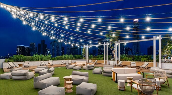 ม็อกซี่ แบงคอก ราชประสงค์ จุดพลังให้ทุกการเฉลิมฉลอง ด้วยแพ็กเกจวันเกิดวัยทีน ห้องพักพรีเมียม และกิจกรรมสุดมันทุกสัปดาห์