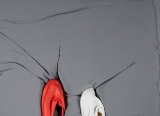 Camper จับมือกับ Issey Miyake ร่วมออกแบบรองเท้าที่มีชื่อว่า Peu Form