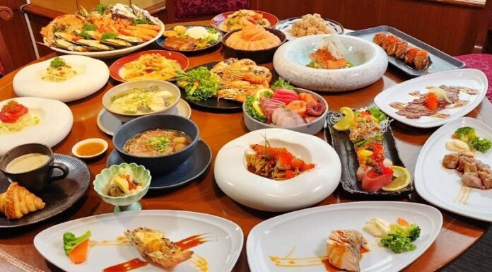 ฉลองวันแม่แห่งชาติ ที่โรงแรม ดิ เอมเมอรัลด์