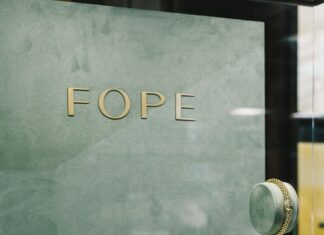 SCINTILLA GIOIELLI เปิดตัว FOPE 2025 คอลเลกชัน สง่างามเหนือกาลเวลา พร้อม Friend of FOPE คนแรกของประเทศไทย ‘เอมมี่-มรกต’