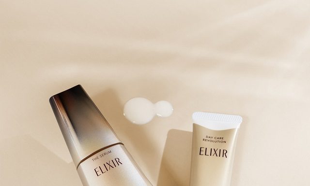 ELIXIR สกินแคร์อันดับ 1 จากประเทศญี่ปุ่น จับมือ Watsons ผนึกกำลังผู้นำด้านสุขภาพและความงาม แนะนำผลิตภัณฑ์ใหม่ ELIXIR Retinol Power Wrinkle Smoothing Cream ครีมลดเลือนริ้วรอยร่องลึก พร้อมฟื้นคืนคอลลาเจนให้ผิว
