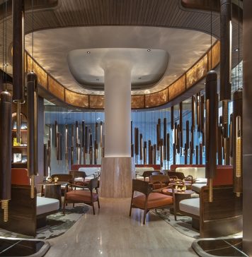 “6 ปีแห่งความล้ำระดับโลก Blue by Alain Ducasse เปิดบ้านรับ Alain Ducasse พร้อมเมนู Découverte สุดเอ็กซ์คลูซีฟ”