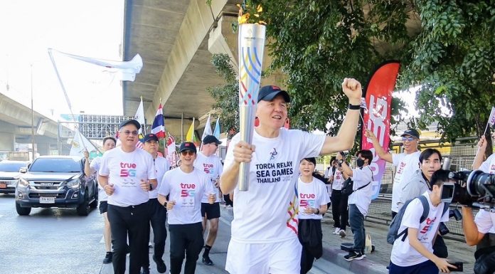 ไฟพระฤกษ์ โชติช่วง! ทรู–เครือซีพี นำทัพร่วมวิ่ง 4 จังหวัด เตรียมพร้อมเจ้าภาพซีเกมส์–พาราเกมส์ ครั้งประวัติศาสตร์!