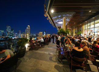 ดื่มด่ำค่ำคืนข้ามปีริมเจ้าพระยา ไอคอนสยามจัดเต็มพลุรักษ์โลก ต้อนรับปี 2026