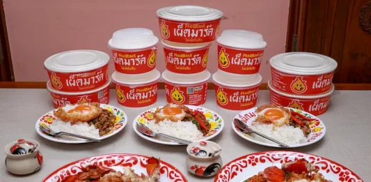 Platapian x PhedMark: ปรากฏการณ์ “กะเพราเขย่าลอนดอน” เมื่อร้านอาหารไทยระดับพรีเมียมจับมือกับตัวจริงเรื่องความเผ็ดร้อน