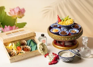 สัมผัสเสน่ห์ฤดูร้อนแบบไทย กับ “ข้าวแช่” เมนูคลายร้อนสุดประณีต ตลอดเดือน ที่ ห้องอาหาร ซาวิโอ โรงแรม ชาเทรียม แกรนด์ กรุงเทพฯ
