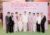 “ใบเตย สุวพิชญ์” เสิร์ฟบิวตี้ลุคสุดโกลว์ พร้อมด้วย “นนท์ ธนนท์” และ 6 หนุ่ม “CIR*CRL” ระเบิดความมันส์ ในงาน “EVEANDBOY BEST SELLING AWARDS 2025” ตอกย้ำบัลลังก์บิวตี้สโตร์เบอร์ 1 ของไทย!