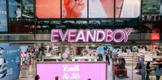 ปักหมุด! จุดเช็กอินใหม่ใจกลางสยาม แหล่งช้อปสายบิวตี้วัยเรียน พบกับ Zadi & Jo Glow Station เปิดแล้วที่ EVEANDBOY Centerpoint Siam Square